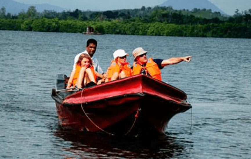 Madu River Safari, Sri Lanka — luxury destination